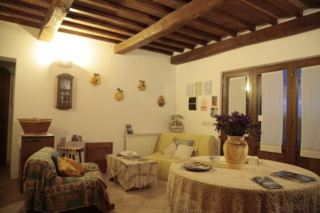 Agriturismo San Giusto มอนเตียโน ภายนอก รูปภาพ